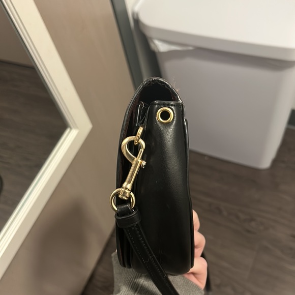 Coach purse - Picture 3 of 9